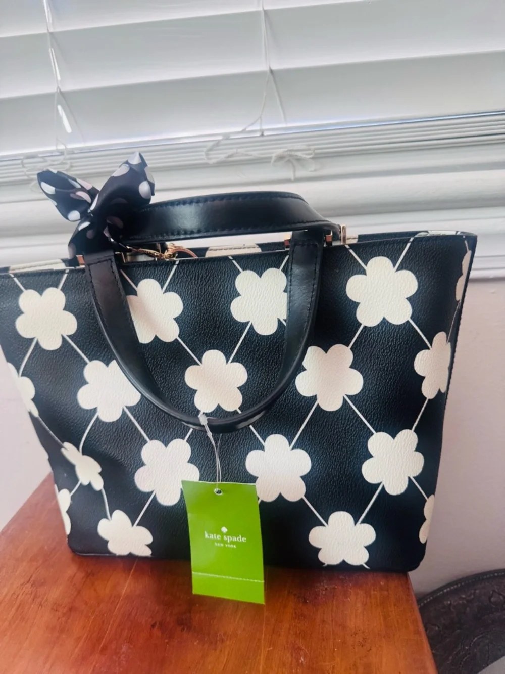 Kate Spade Juno Grant Street Grainy Vinyl Tote – Black/Beige Floral - Picture 3 of 5